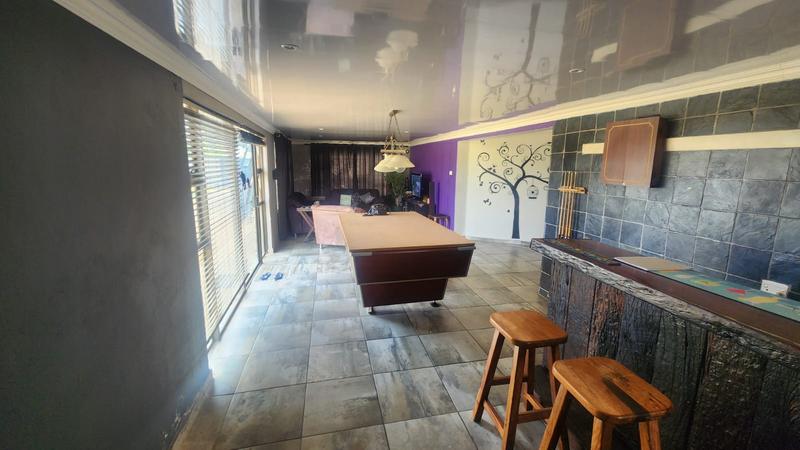 4 Bedroom Property for Sale in Kwaggafontein Free State
